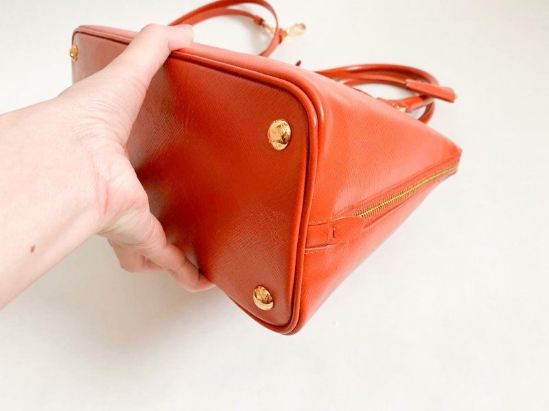 prada alma