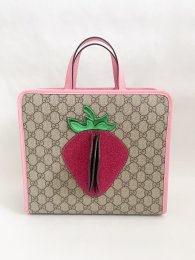 Gucci Tote Bag in GG Supreme Canvas