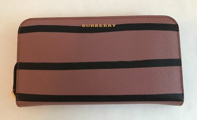 Burberry Zippy Wallet Pink