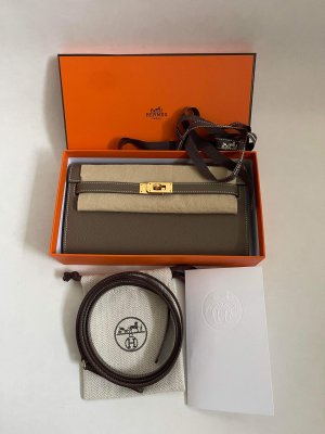 Hermes Kelly Togo in Etoupe Epsom Leather GHW