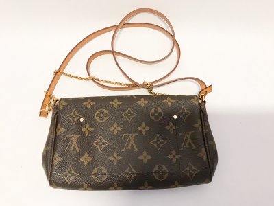 Louis Vuitton Favorite PM Monogram Canvas