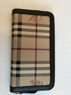 Burberry Zippy Wallet
