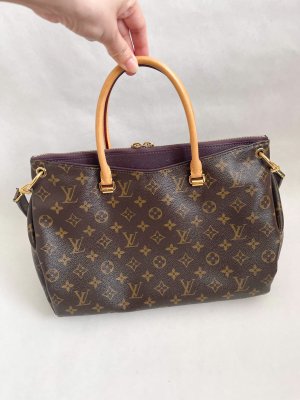 Louis Vuitton Pallas MM