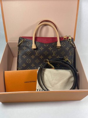 Louis Vuitton Pallas BB