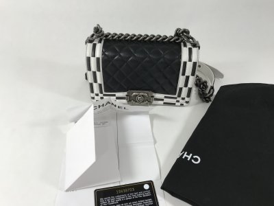 Chanel Boy Small 8 in Black and White Calf Leather