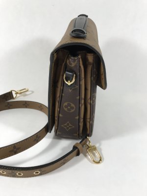 Louis Vuitton Pochette Metis Two-Tone