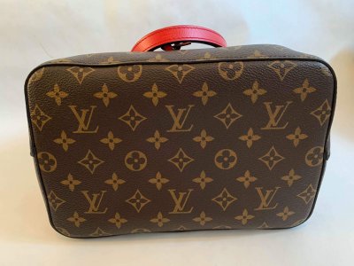 Louis Vuitton Neo Noe Red