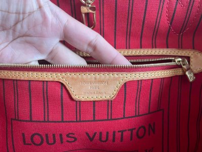 Louis Vuitton Neverfull MM Monogram Canvas