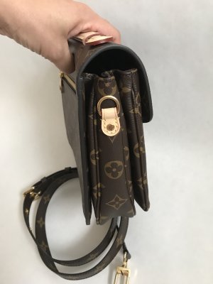 Louis Vuitton Pochette Metis Monogram