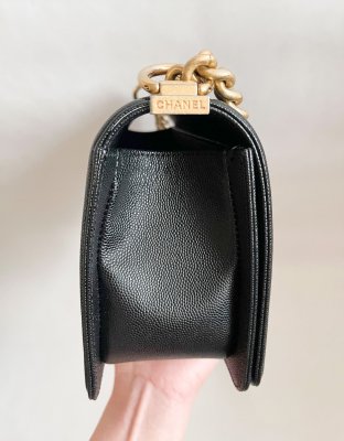 Chanel Boy Medium 10 Black Caviar GHW
