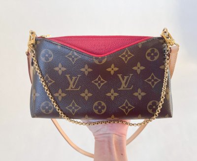 Louis Vuitton Pallas Clutch Monogram Canvas