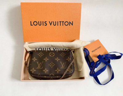 Louis Vuitton Mini Pochette