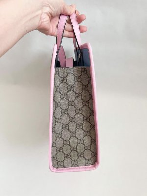 Gucci tote bag in GG Supreme Canvas with strap