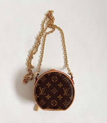 Louis Vuitton MINI BOÎTE CHAPEAU