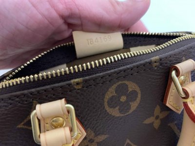 Louis Vuitton Speedy Nano