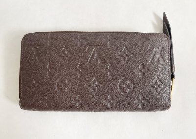 Louis Vuitton Zippy Wallet in Chocolates Empriente Leather