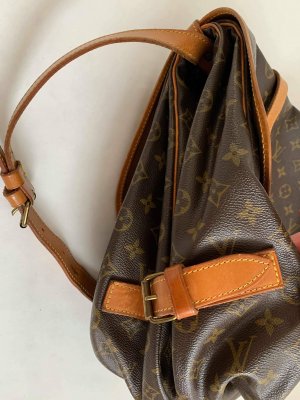 Louis Vuitton Samur 43
Monogram Canvas