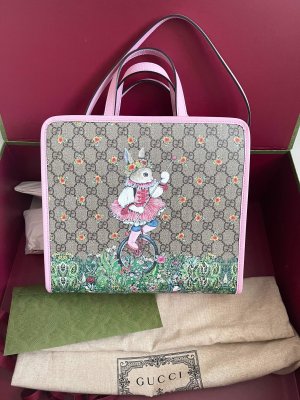 Gucci tote bag in GG Supreme Canvas with strap