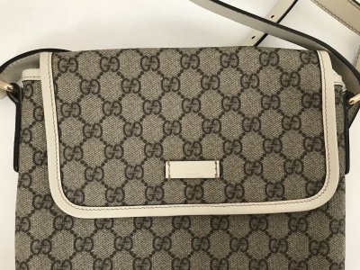 Gucci Crossbody Messenger bag