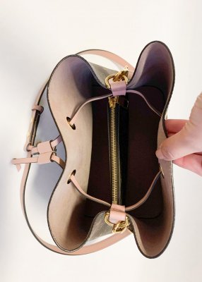 Louis Vuitton Neo Noe Pink