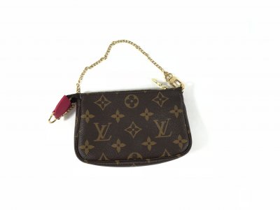 Louis Vuitton Mini Porchett Xmas Gira