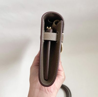 Hermes Kelly Togo in Etoupe Epsom Leather GHW