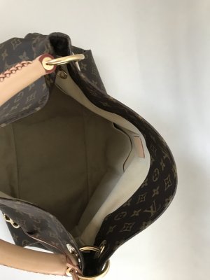 Louis Vuitton Artsy MM Monogram Canvas