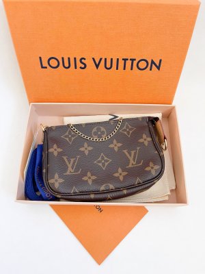 Louis Vuitton Mini Pochette