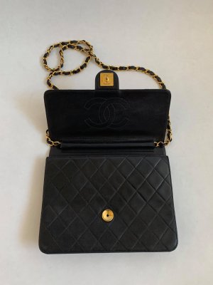 Chanel Classic Single Flap Bag GHW