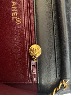 Chanel Classic Single Flap Bag GHW