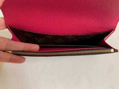 Louis Vuitton Emilie Flow Wallet
