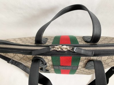 Gucci GG Supreme Duffle Bag