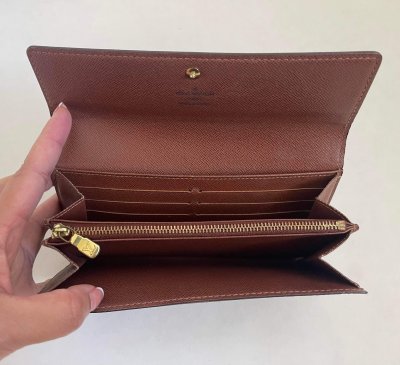 Louis Vuitton Sarah Wallet
