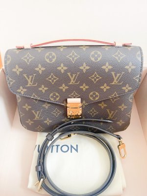Louis Vuitton Pochette Metis Monogram Canvas