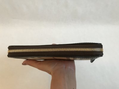 Burberry Zippy Wallet