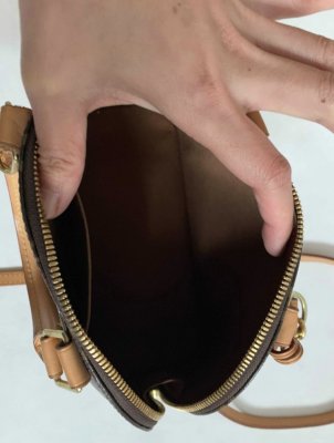 Louis Vuitton Alma BB Monogram Canvas