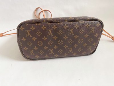 Louis Vuitton Neverfull MM Monogram Canvas