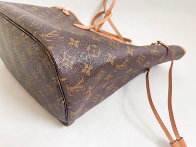 Louis Vuitton Neverfull MM Monogram Canvas