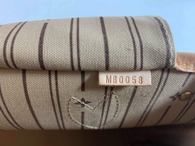 Louis Vuitton Neverfull PM Monogram Canvas