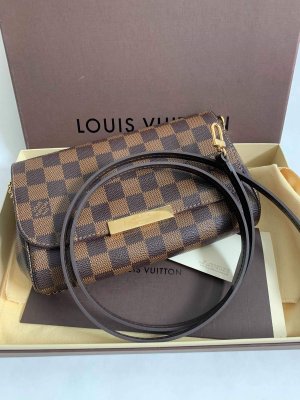 Louis Vuitton Favorite PM Damier