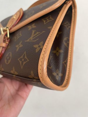 Louis Vuitton Ivy Monogram Canvas