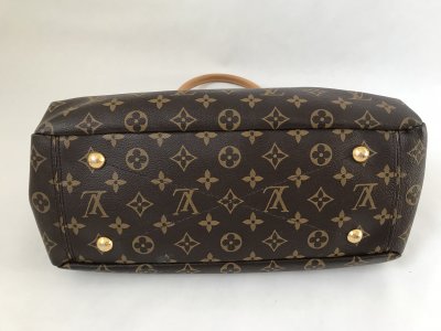 Louis Vuitton Pallas MM