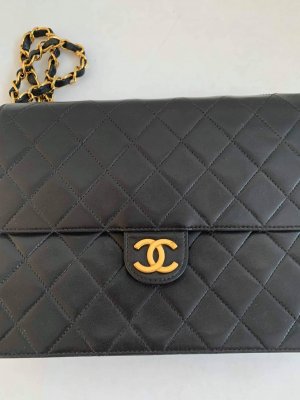 Chanel Classic Single Flap Bag GHW