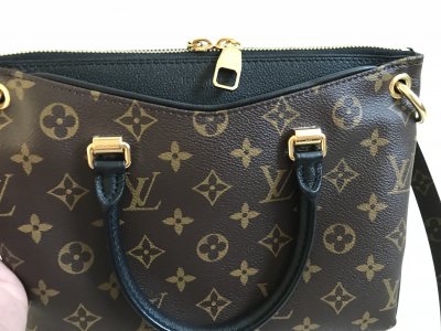 Louis Vuitton Pallas BB Noir