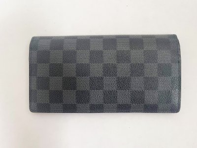 Louis Vuitton Brazza Wallet