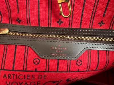 Louis Vuitton Neverfull MM Damier Canvas