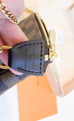 Louis Vuitton Mini Pochette Accessoires Damier