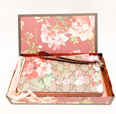 Gucci Blosom Zippy Wallet