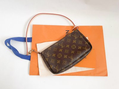 Louis Vuitton Pochette Accessoires Monogram Canvas