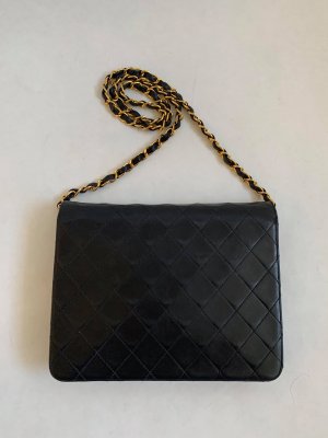Chanel Classic Single Flap Bag GHW